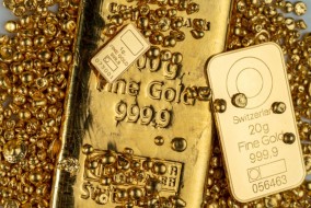 الذهب يرتفع وسط ضعف الدولار والسندات الأمريكية