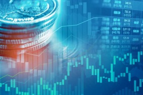 المستثمرون العالميون يترقبون أسبوعاً حافلاً بقرارات الفائدة والبطالة