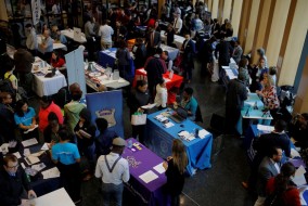تراجع مفاجىء في الوظائف غير الزراعية الأمريكية