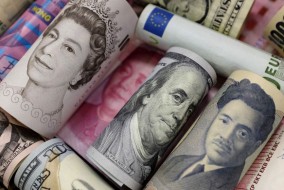 ضغوط بيع تدعم ‌الين مقابل الدولار وسط ترقب تدخل السلطات اليابانية