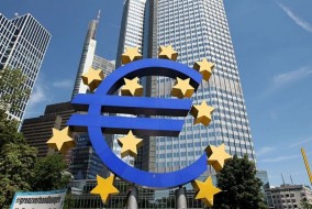 المركزي الأوروبي يثبت سعر الفائدة واليورو يتراجع