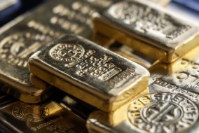 ارتفاع الطلب على الملاذات الآمنة يدعم الذهب