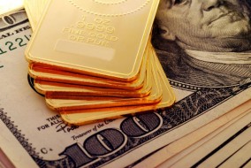 ارتفاع أسعار الذهب في ظل تراجع الدولار وعوائد السندات