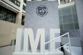 صندوق النقد الدولي يحذر من استمرار أسعار الفائدة المرتفعة في أمريكا