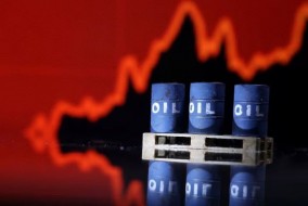 أسعار النفط ترتفع مع تجدد المخاوف بشأن الإمدادات من الشرق الأوسط