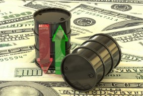 أسعار النفط تحافظ على مكاسبها
