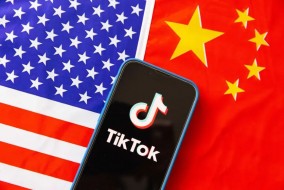 البيت الأبيض يدعو الصين للسماح ببيع تطبيق تيك توك