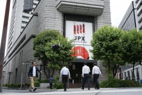 مؤشر نيكي الياباني يتراجع 2.7% بنهاية تعاملات الأسبوع